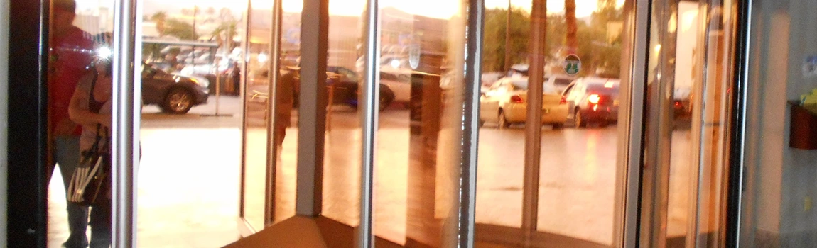 Storefront Glass Repair Cost in Orlando, FL